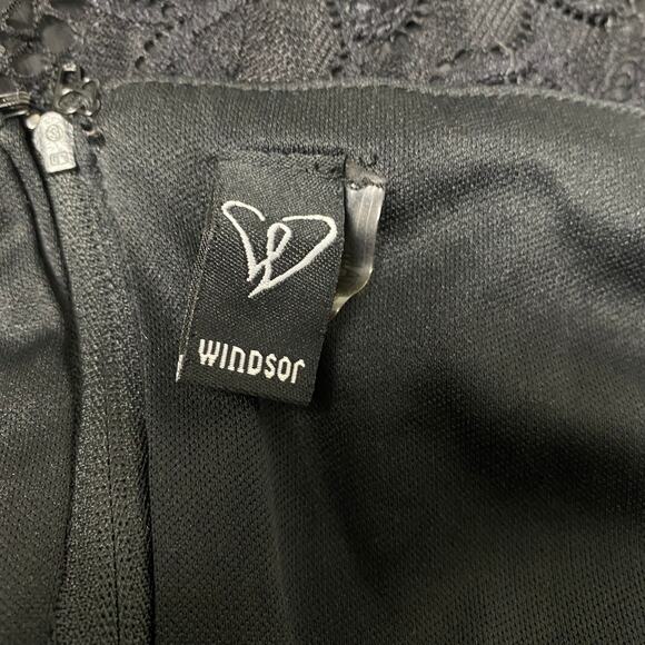 Windsor Womens Size M Black Lace Off Shoulder Curly Hem Dress - Picture 5 of 7